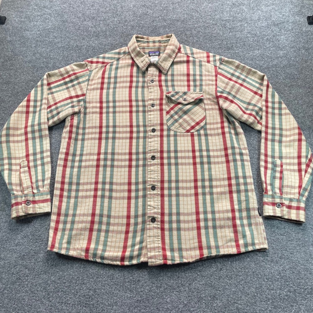 Patagonia Flannel Shirt Mens Large Cream Red Plaid Organic Cotton Button Down